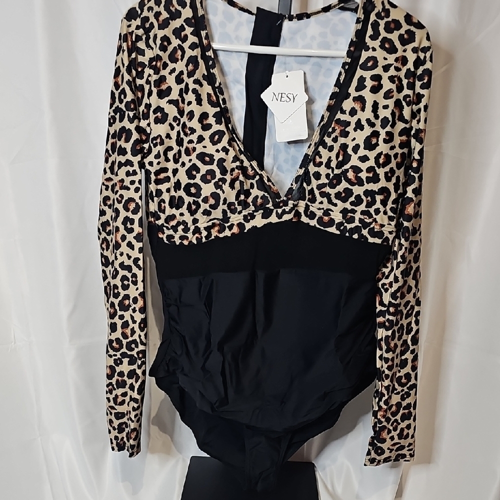 Fitted Tan and Black Long Sleeve Graphic Bodysuit